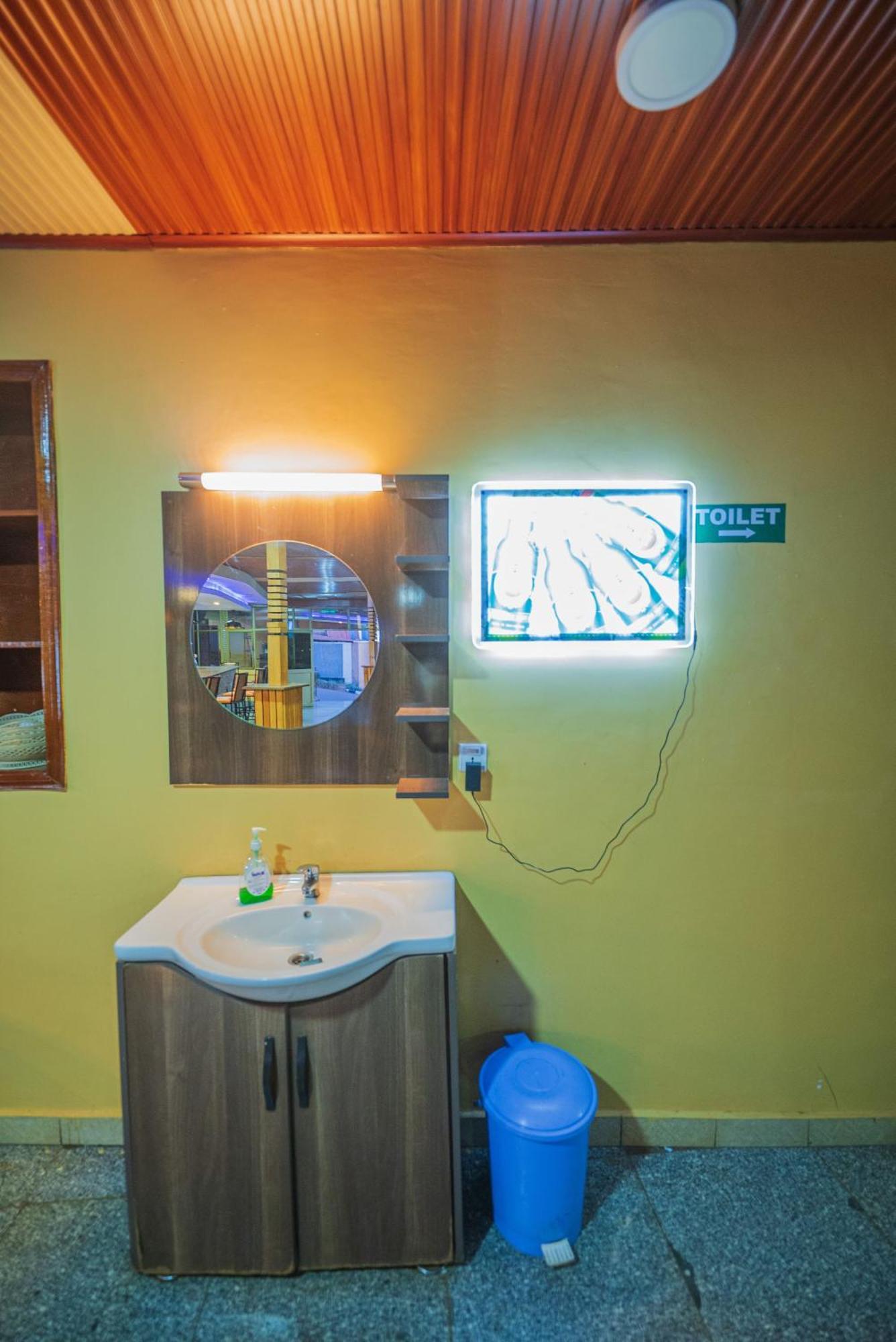 Anna Gold Hotel Kigali Exterior photo